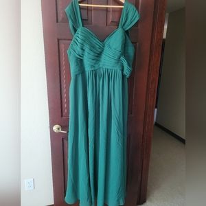 Size 24 emerald green long off shoulder chiffon bridesmaid dress with pockets.